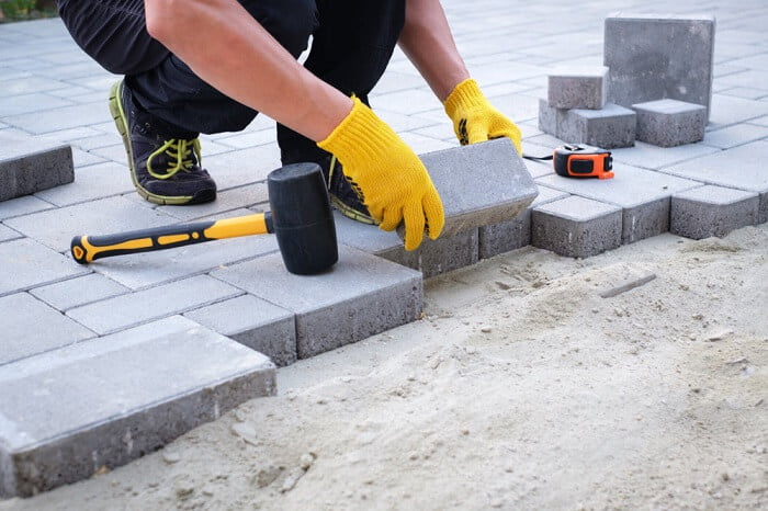 Laying paving stones